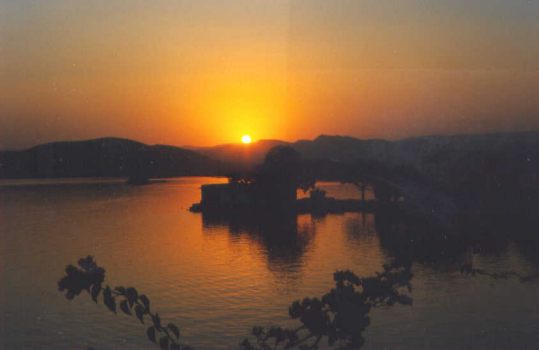 Sunset over Lake Pichola