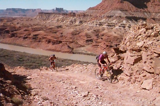 moab02sm.jpg (13825 bytes)